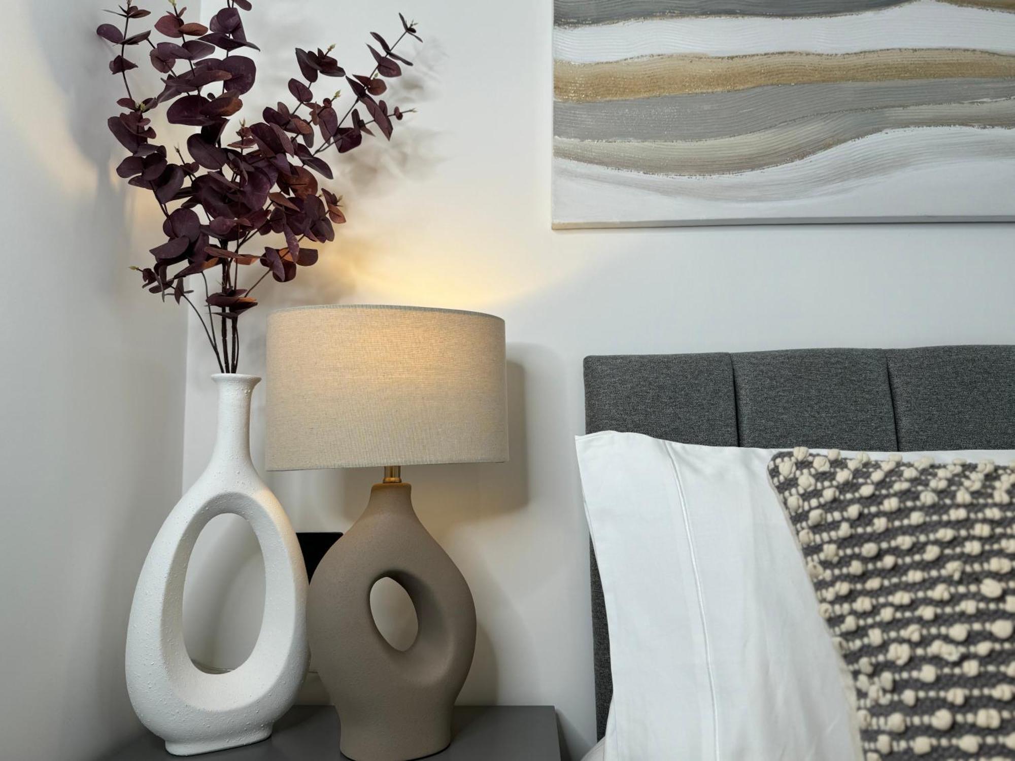 Modern One-Bedroom Apartment 스윈던 외부 사진
